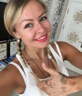 Rencontre Femme : Ekaterina, 40 ans à Russe  Sankt Petersburg